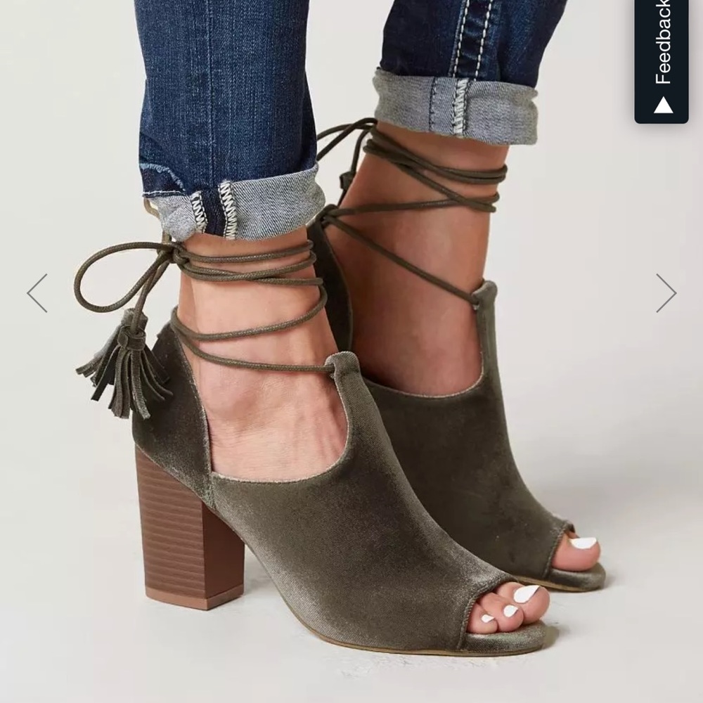 Velvet peep toe heel 9